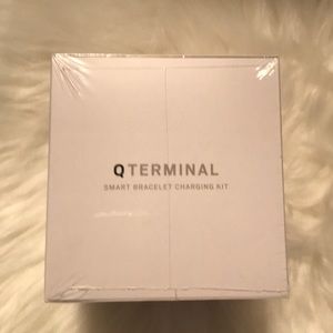 Fossil Q Charging Terminal